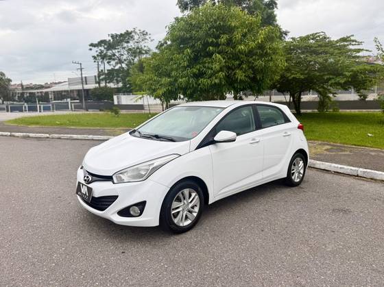 HYUNDAI HB20X 1.6 16V PREMIUM FLEX 4P MANUAL